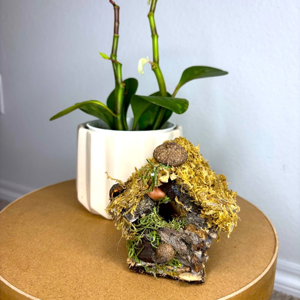 NWT Tiny Fairy House / Birdhouse